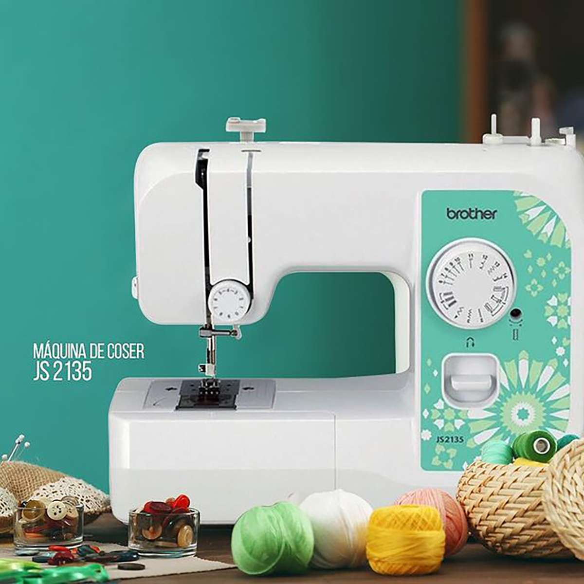 Maquina De Coser Portátil Brother JS2135 Mecánica 14 Puntos